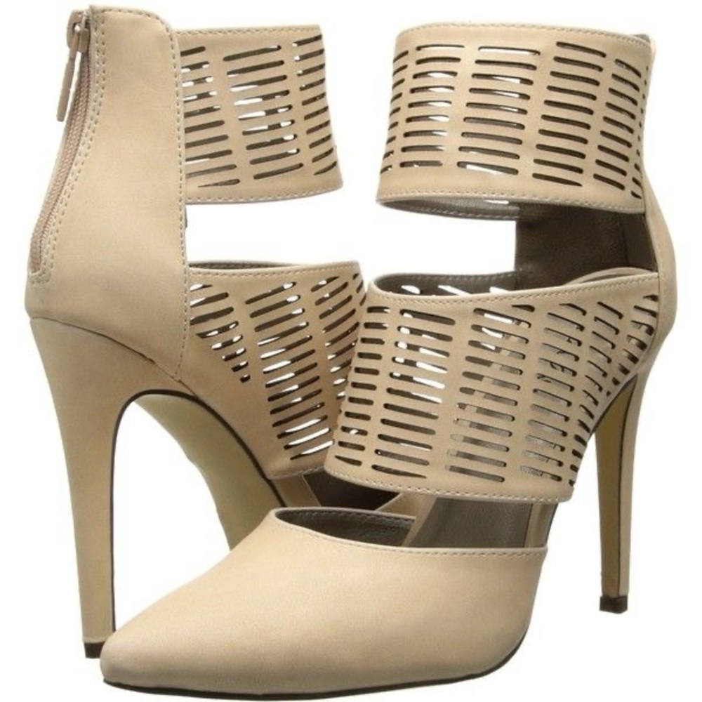 EUC MICHAEL ANTONIO Lockwood Cage Pumps in Natural